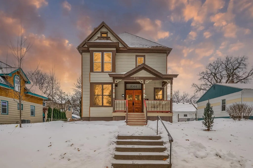 2302 Brewster Street, Saint Paul