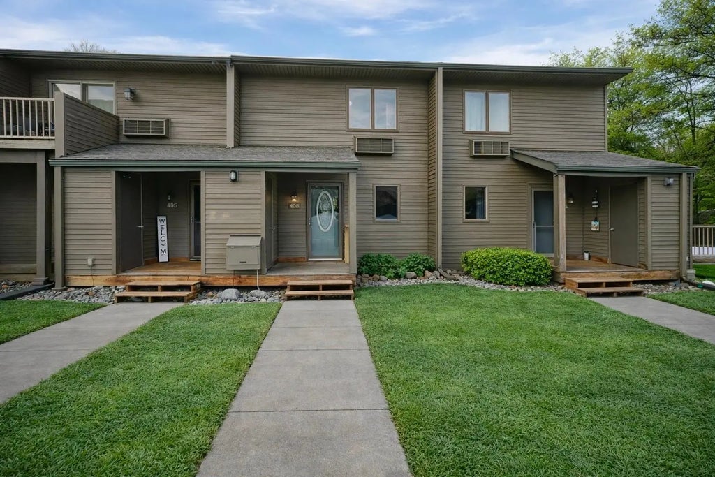 408 Quadna Mountain Road, Hill City