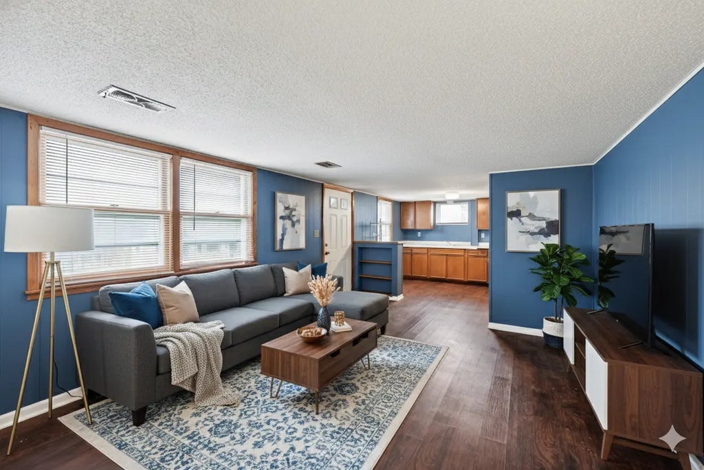 804 8th Avenue S, South St Paul