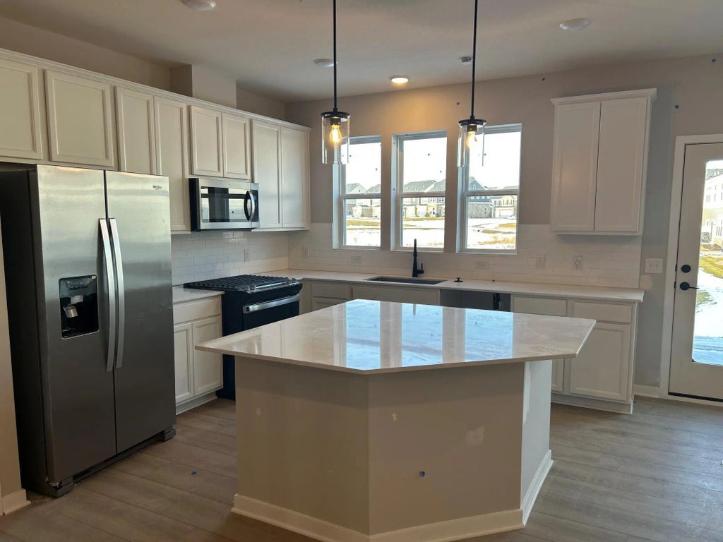 17973 Genoa Drive, Lakeville