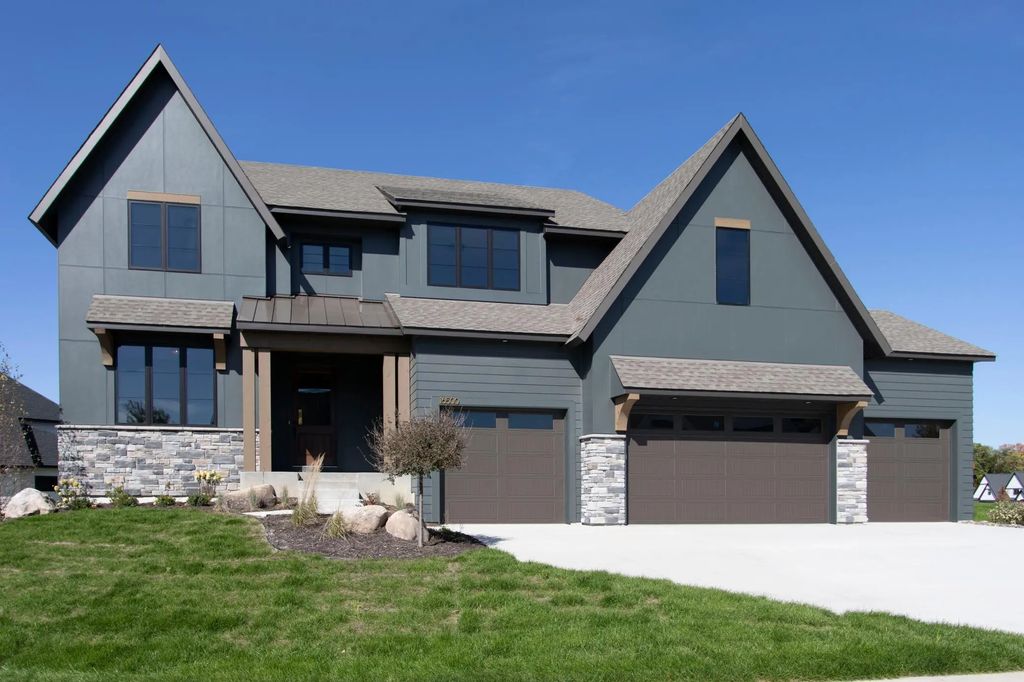16500 64th Avenue N, Maple Grove