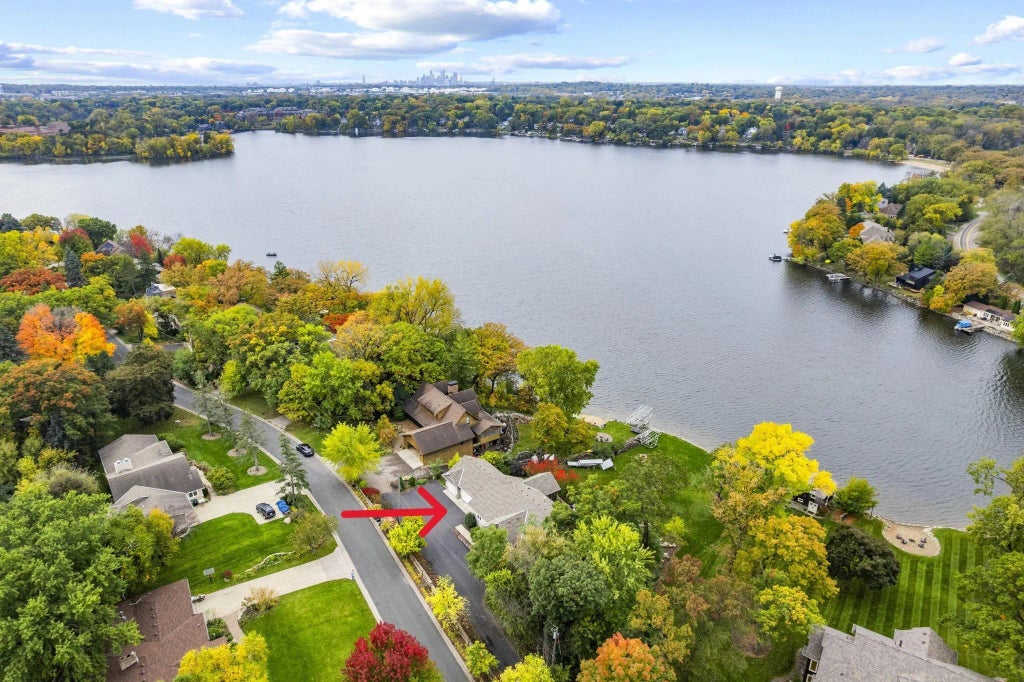 3517 Siems Court, Arden Hills