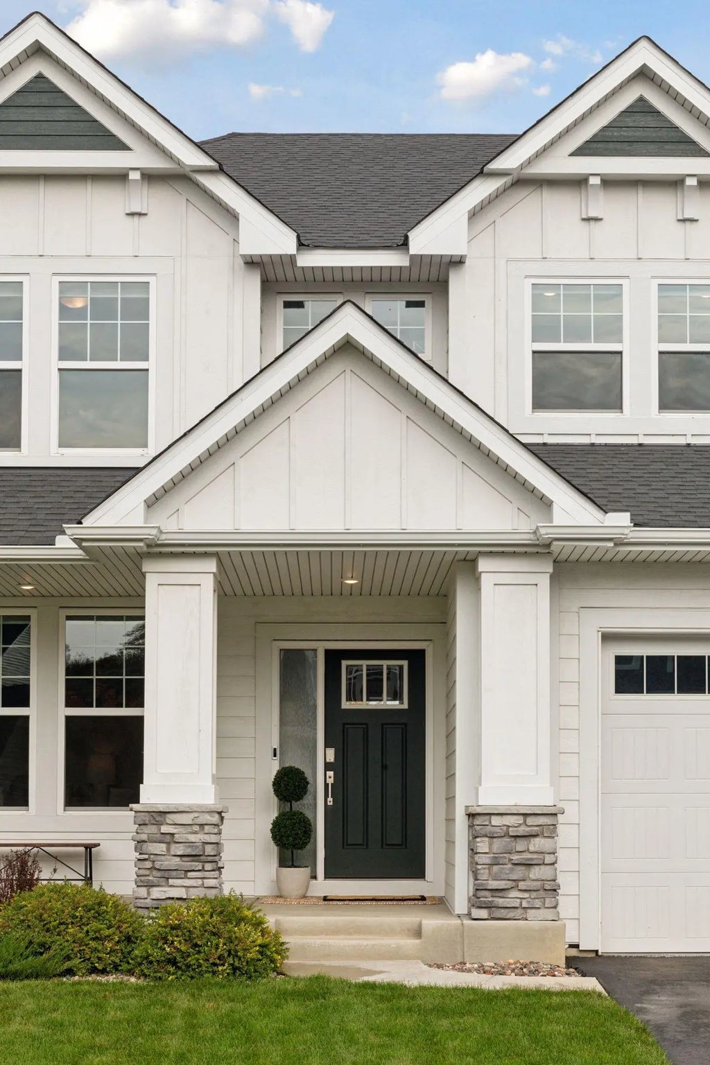 5548 Catkin Way, Victoria