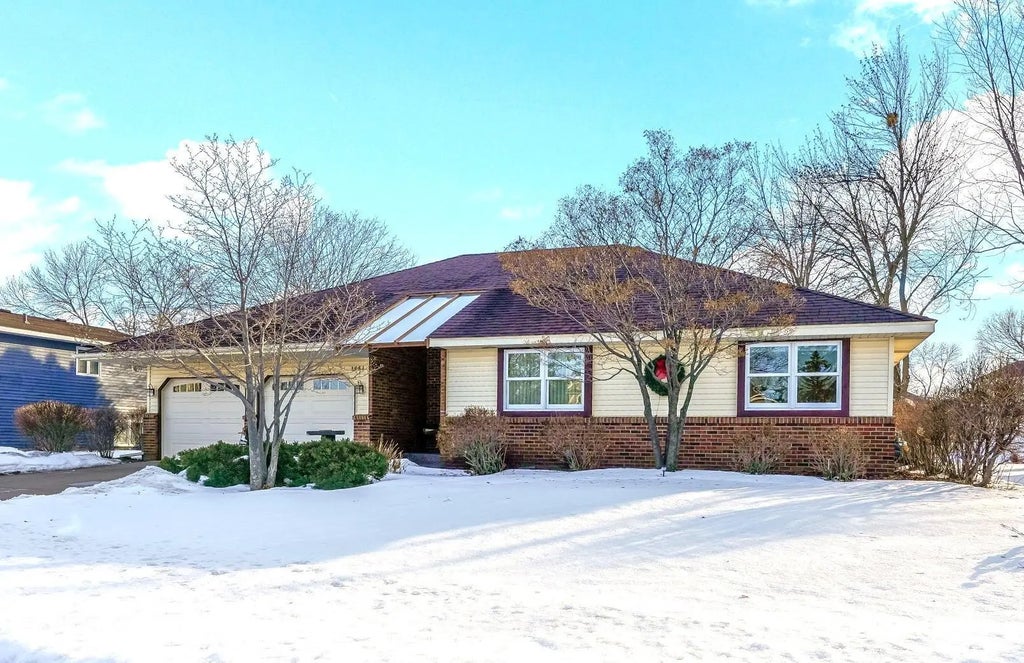 1441 21st Street W, Hastings