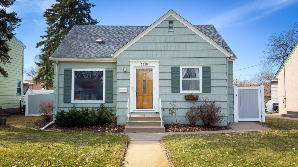 5528 Nokomis Avenue, Minneapolis