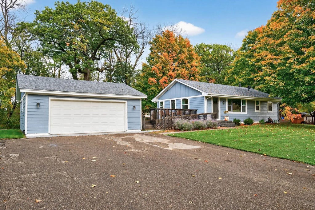 6460 Elmwood Drive, Loretto