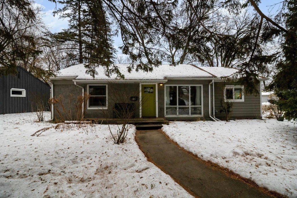 3305 Arthur Street Ne, Minneapolis