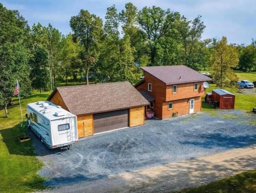 19675 Woody Lane Ne, Kelliher