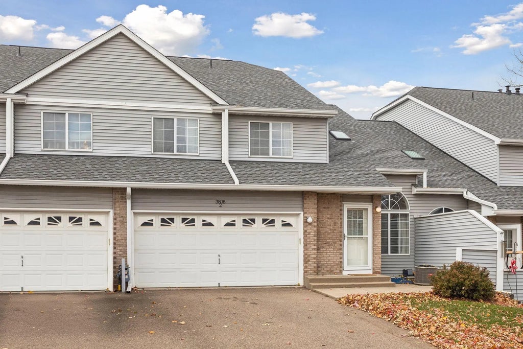 3808 Foss Road 2, Saint Anthony