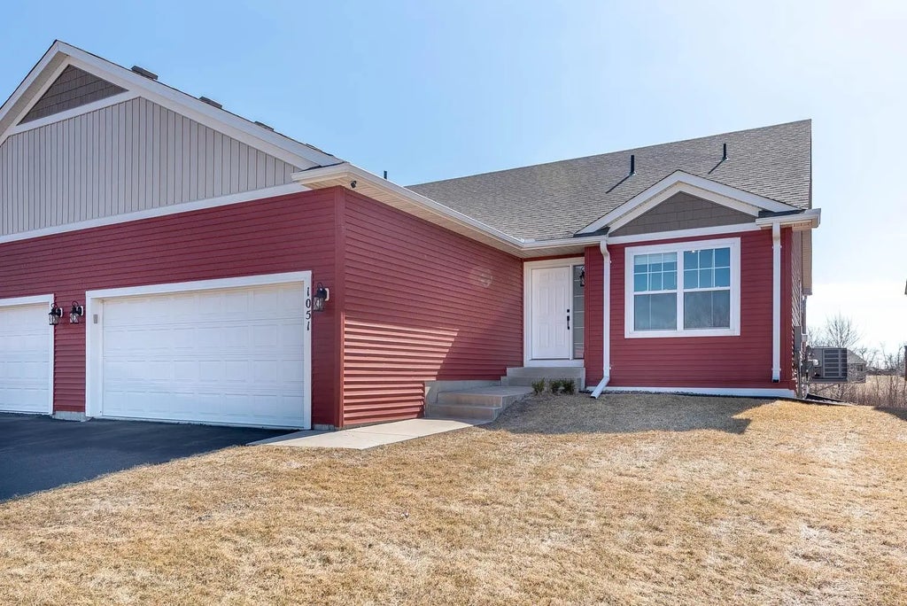 1051 Sakatah Court, Madison Lake