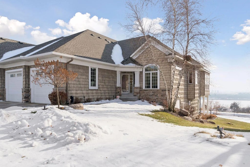 10046 Indigo Drive, Eden Prairie