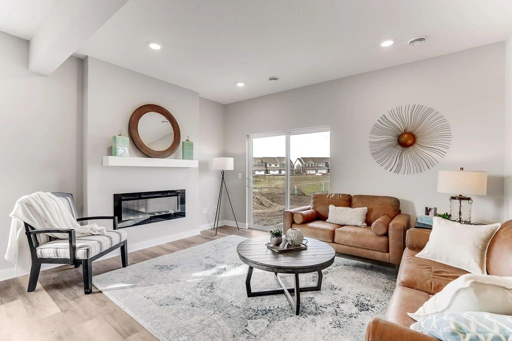 20898 Flanders Way, Farmington