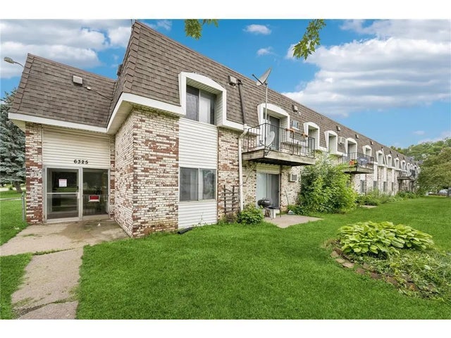 6325 Douglas Drive N, Brooklyn Park