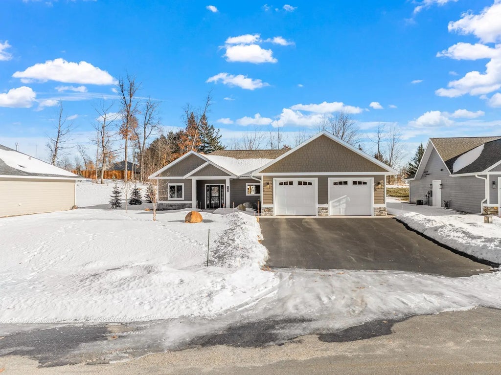 11430 Legacy Court, East Gull Lake