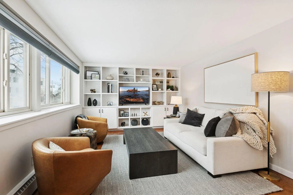 4400 Upton Avenue S 102, Minneapolis