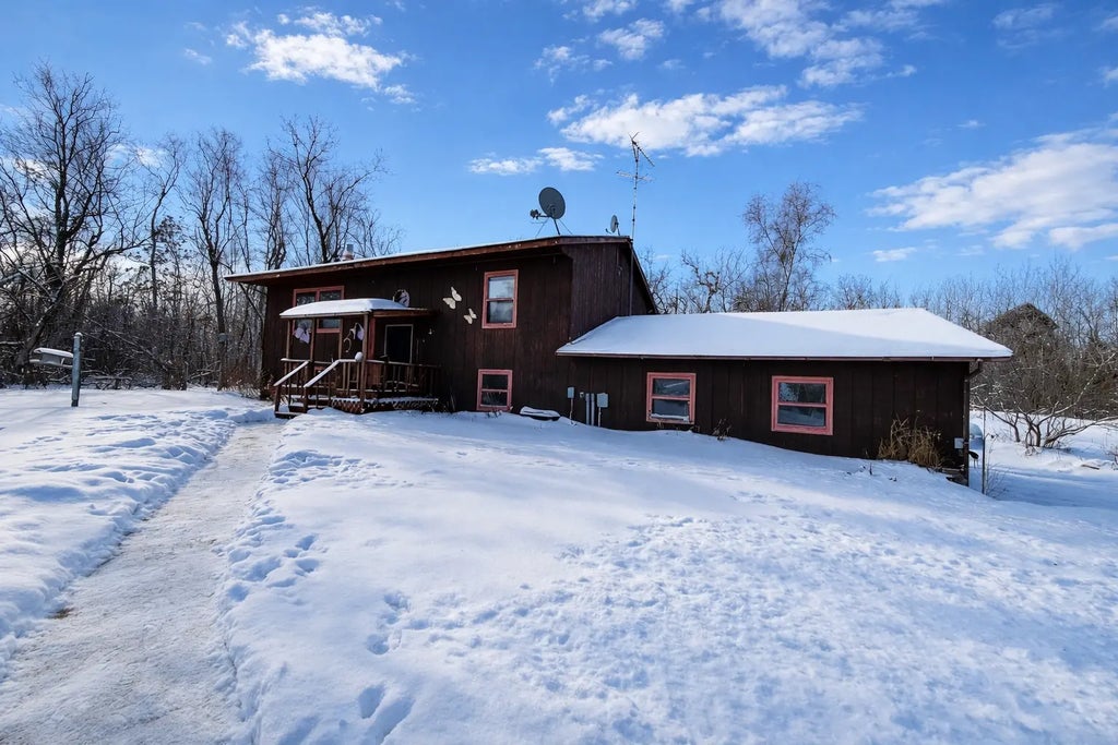 16607 61st Avenue Nw, Cass Lake