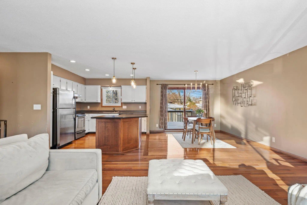 2254 Pennsylvania Avenue S, Saint Louis Park