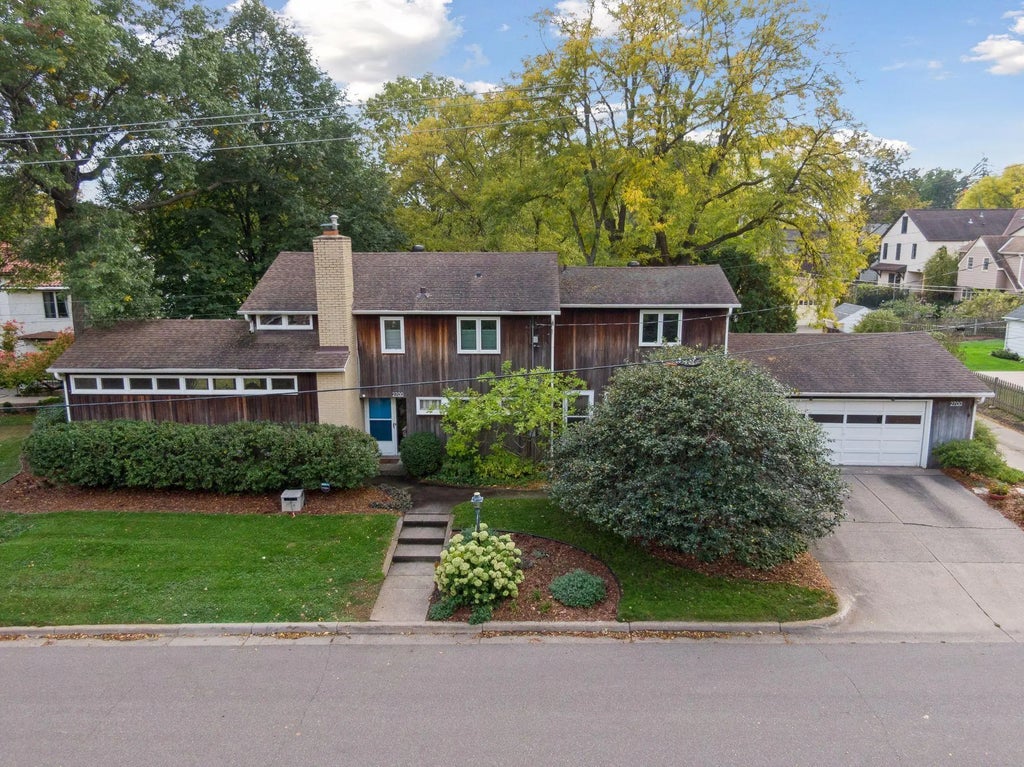 2700 Glenhurst Avenue, Saint Louis Park