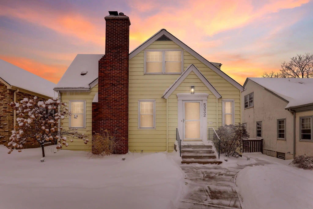 5332 Columbus Avenue, Minneapolis
