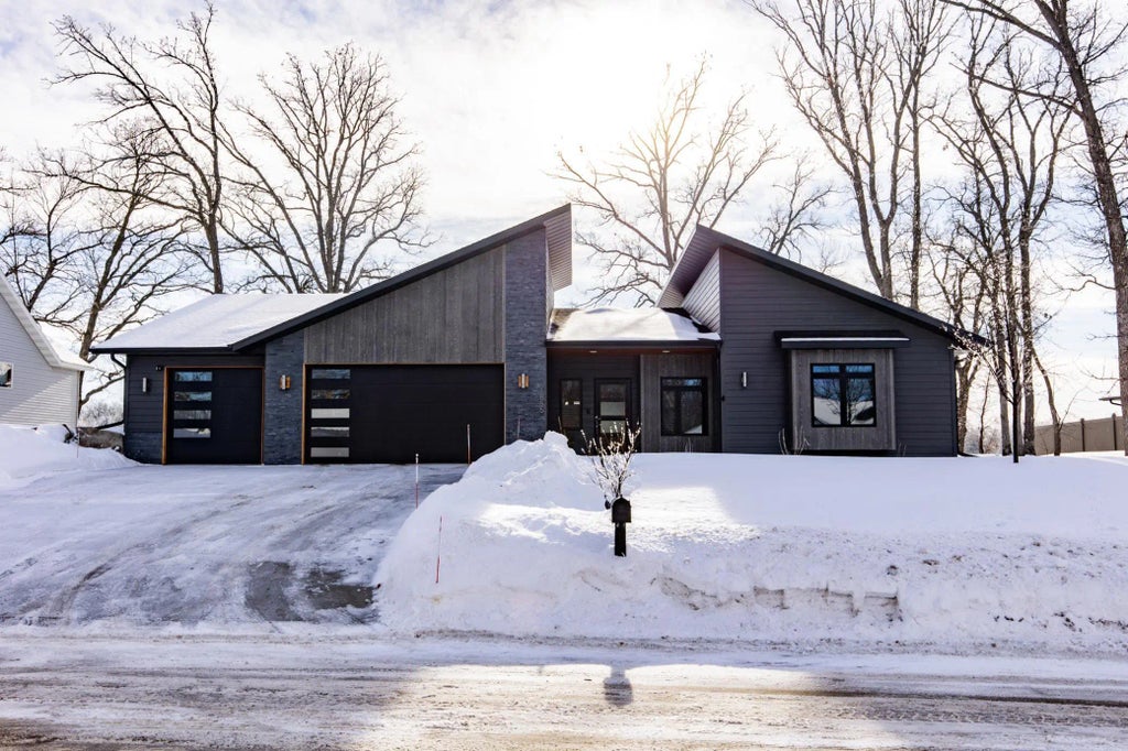 1885 Aspen Drive, Detroit Lakes