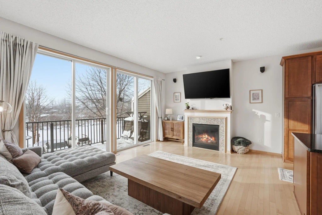 4605 Victor Path 1, Hugo