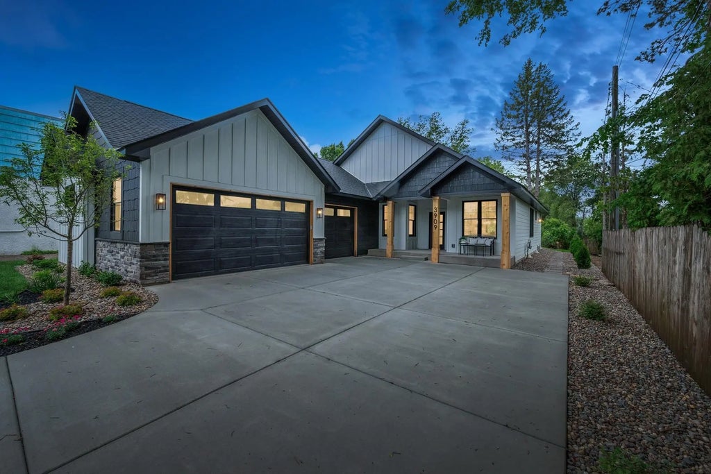 3909 W 54th Street, Edina