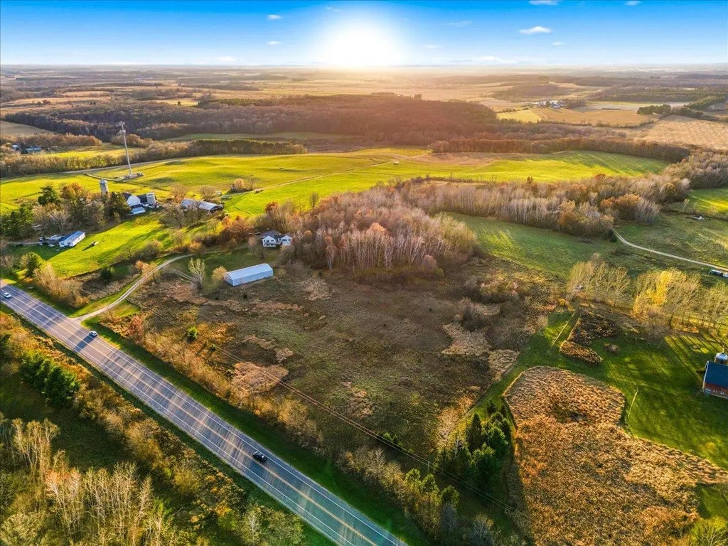 81 Highway 46, Deer Park