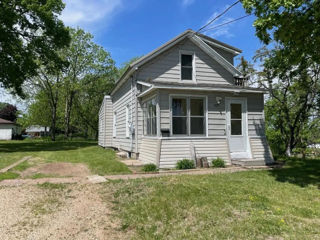 1109 3rd Street W, Menomonie