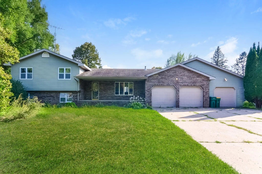 205 South Lane, Green Isle