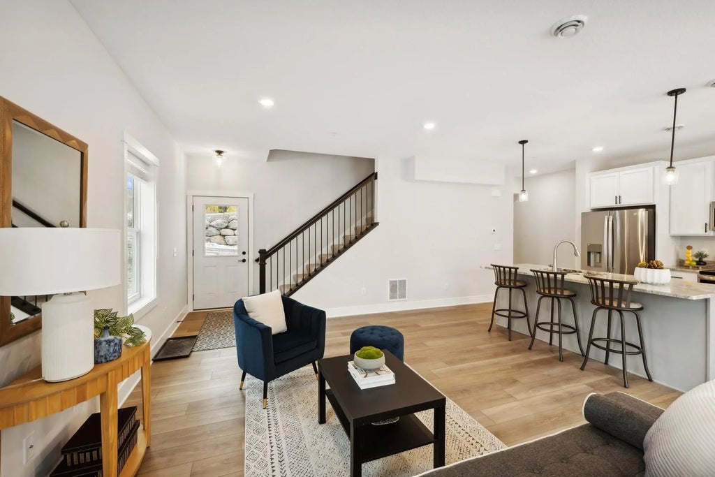 3407 Douglas Drive N, Crystal