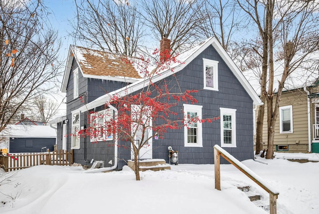 1332 Margaret Street, Saint Paul