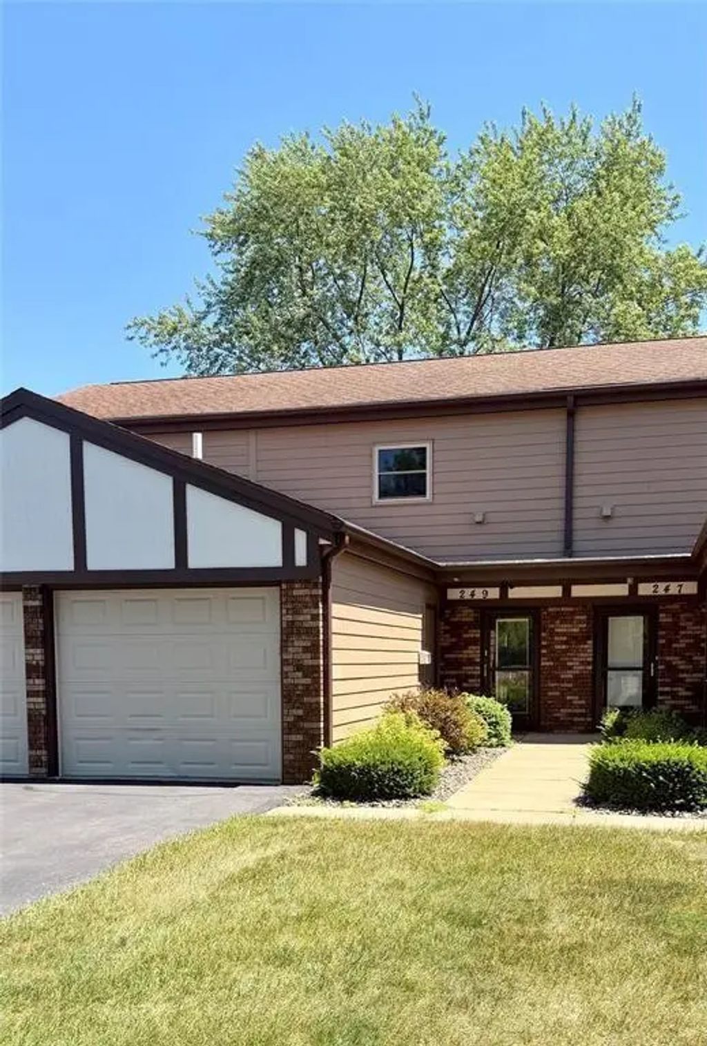 249 Pumphouse Road, Chippewa Falls