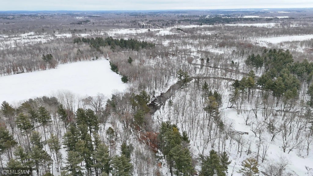 Xxx County Rd B, Siren