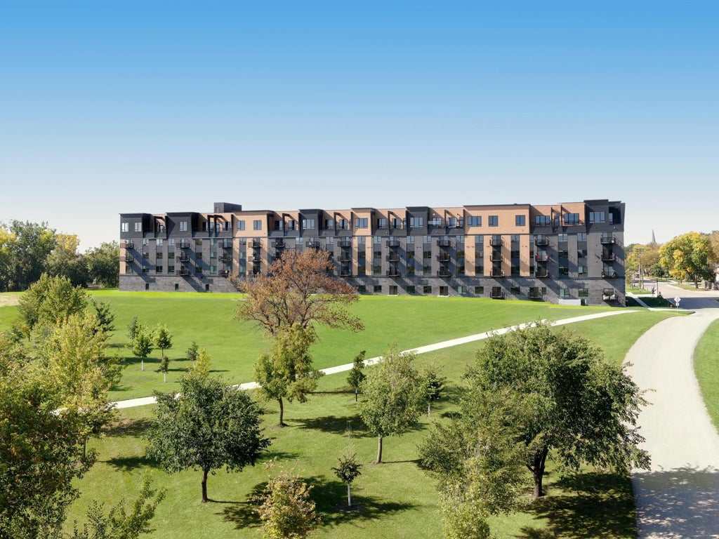 505 Oak Street N 502, Fargo