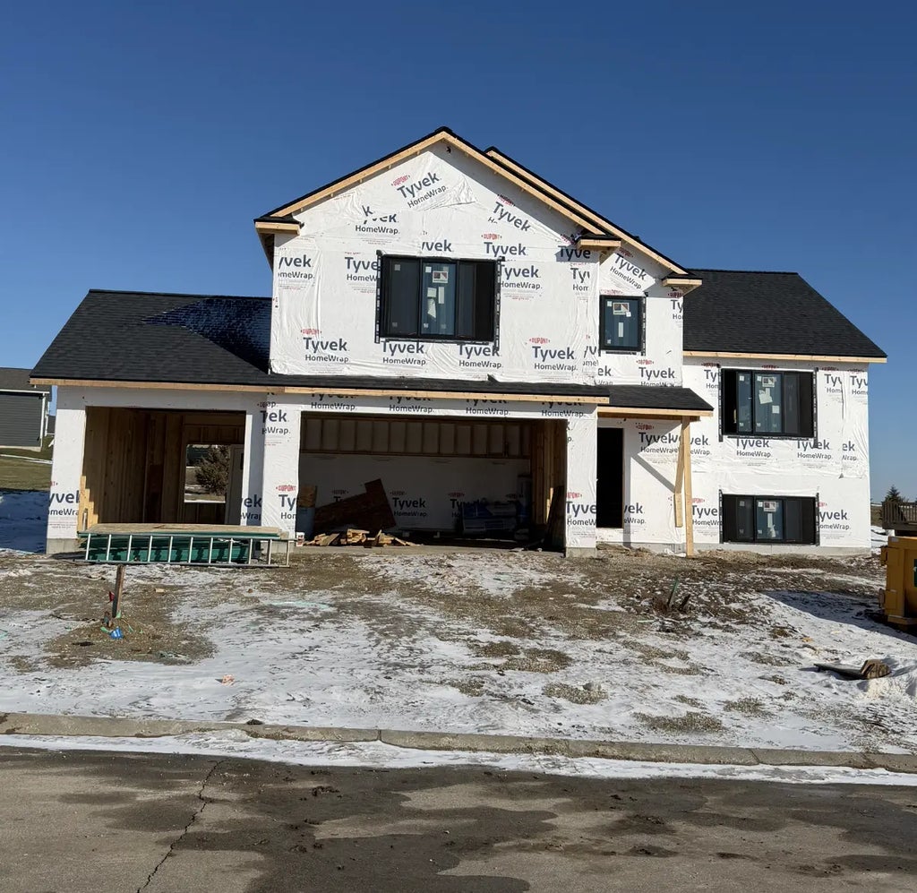 11251 Wisdom Ct Se, Chatfield