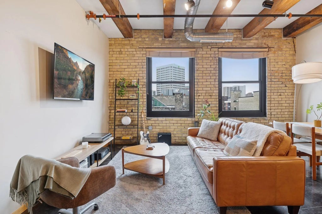 406 Wacouta Street 609, Saint Paul