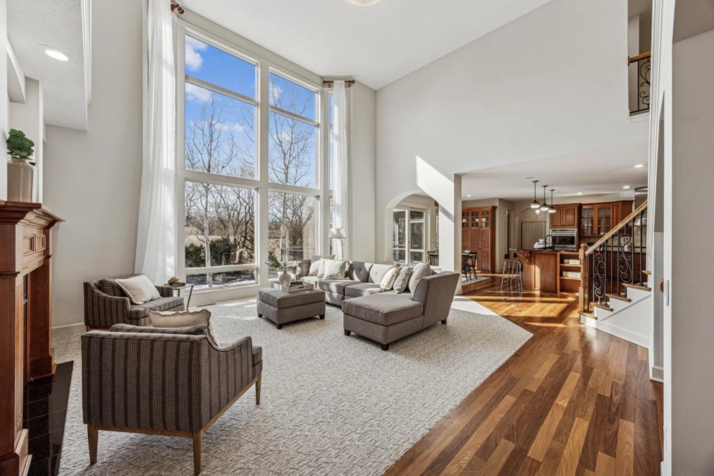 6294 Bluestem Road S, Hamel