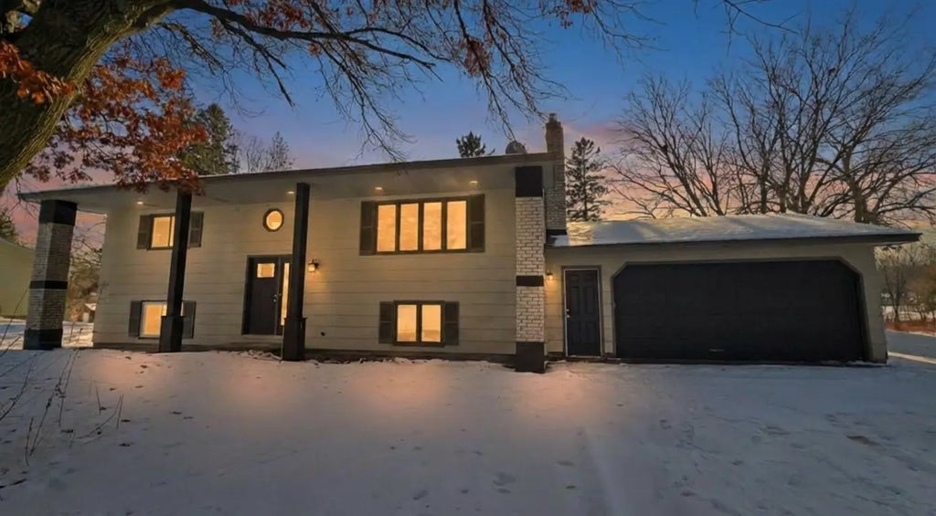 1431 Powell Street N, Big Lake