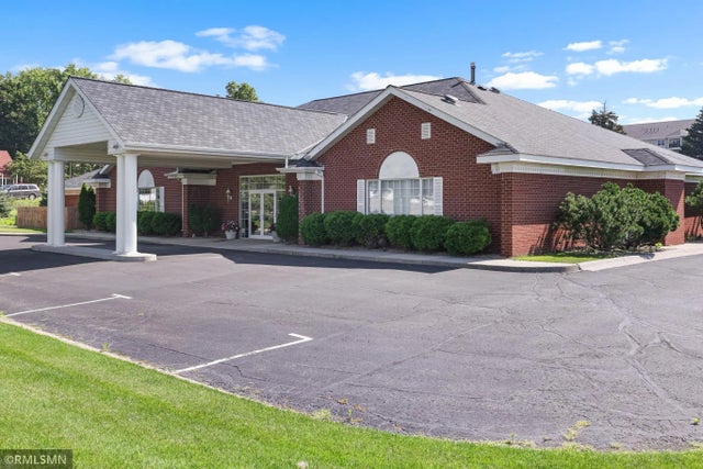 16394 Glory Lane, Eden Prairie