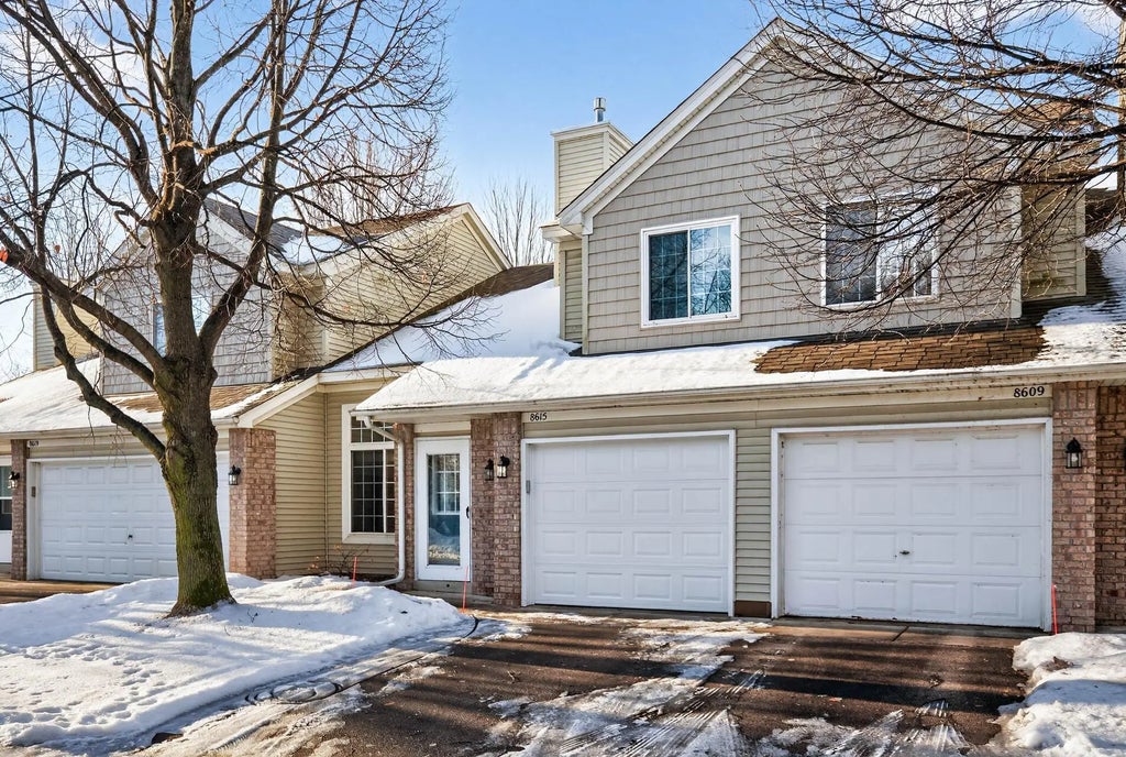 8615 Beverly Way 27, Inver Grove Heights