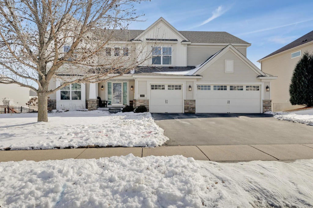 2105 Pembina Lane, Shakopee