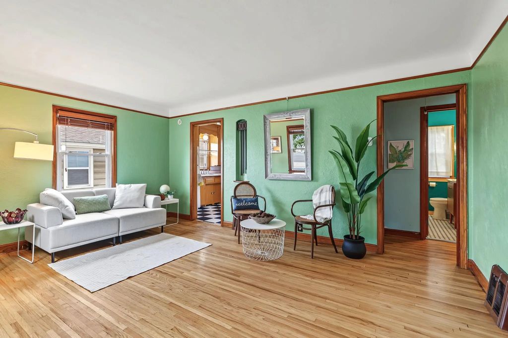 4018 Monroe Street Ne, Columbia Heights