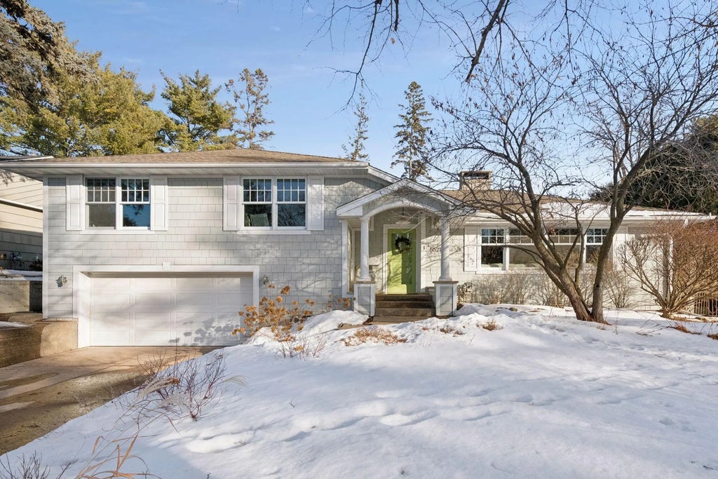 5521 Halifax Lane, Edina