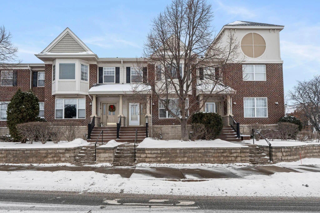 8014 Golden Valley Road, Golden Valley