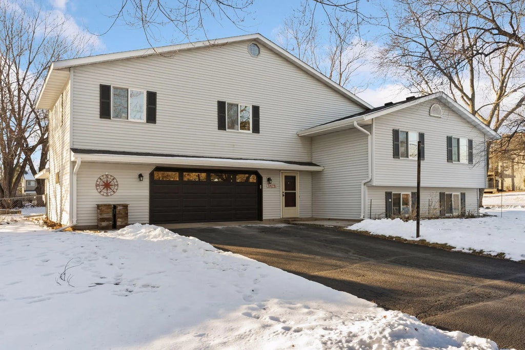 3475 Chandler Road, Shoreview