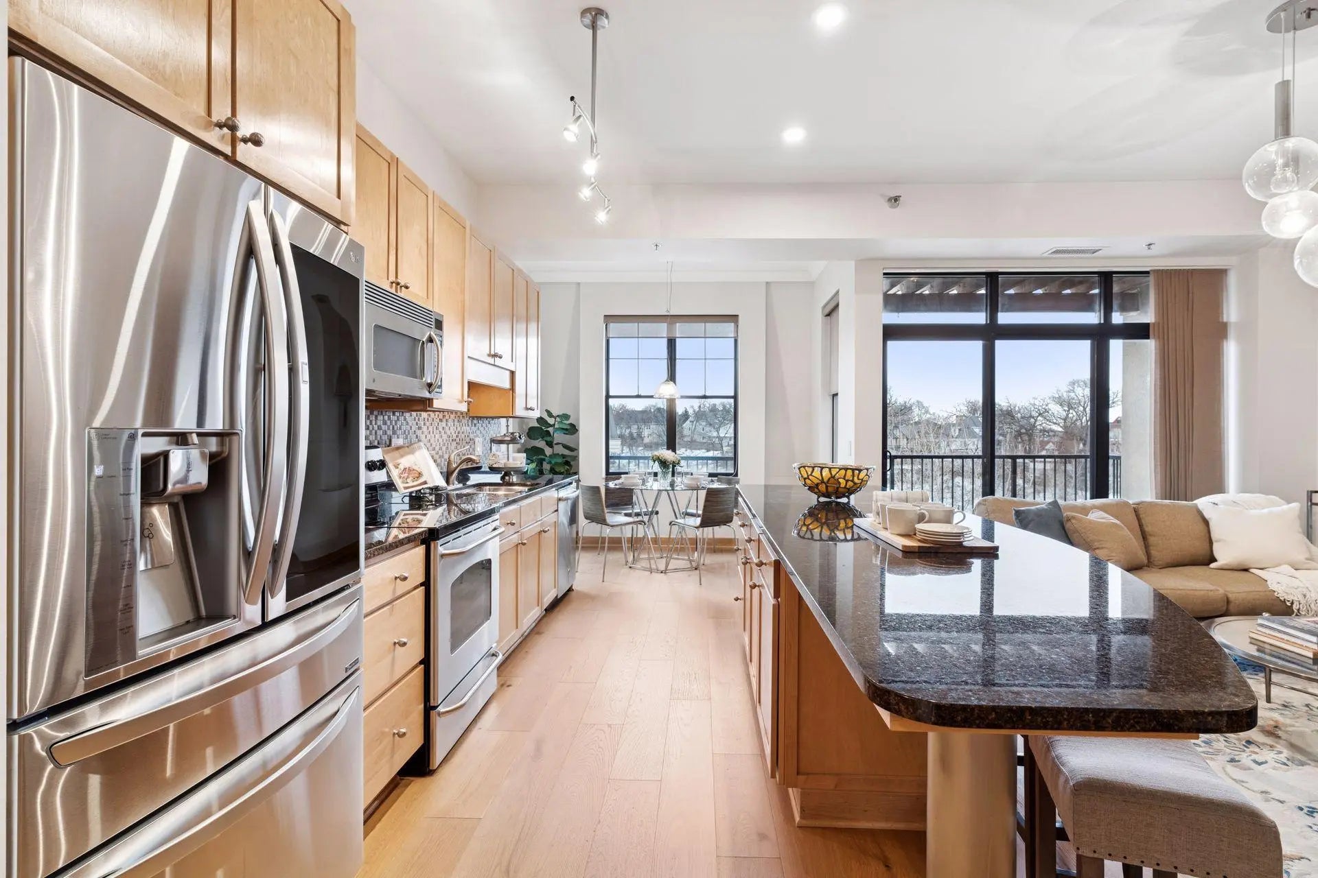 Photo of Listing #7007719