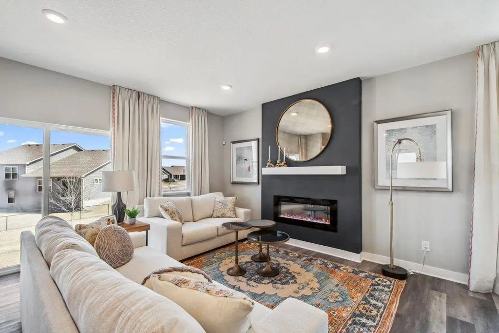 6638 208th Street W, Farmington