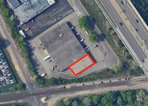 5201 Lakeland Avenue N, Crystal