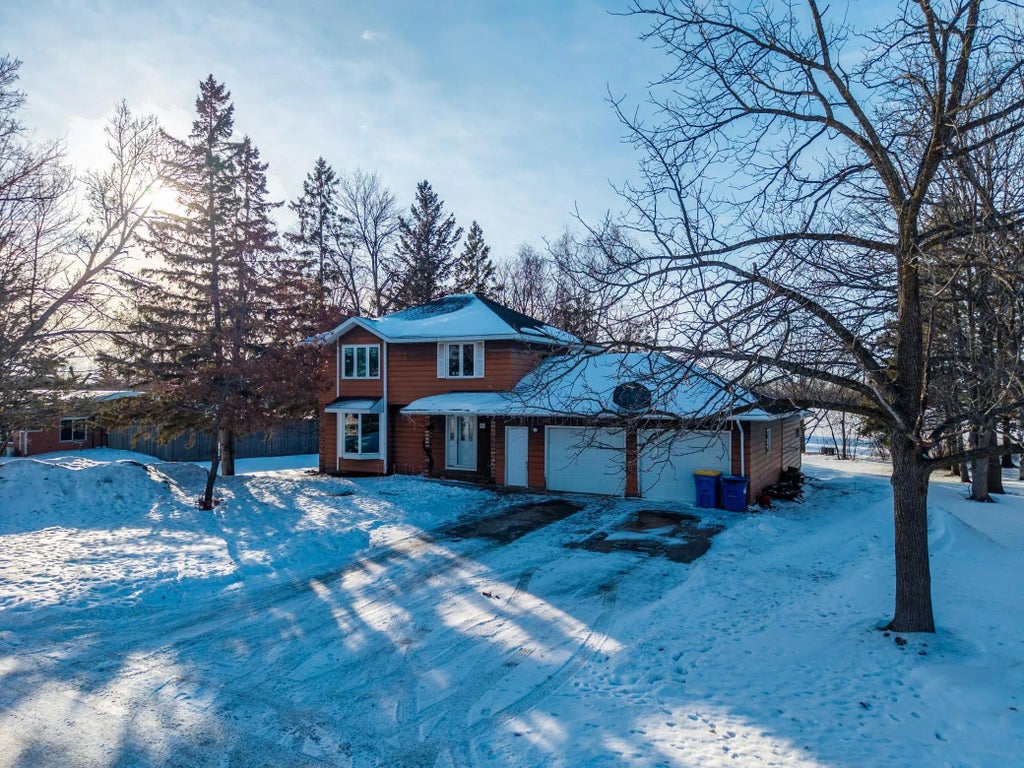 905 Marshall Avenue, Henning