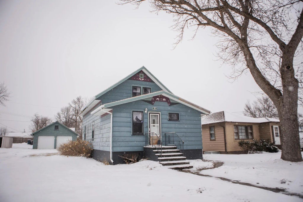 535 3rd Street, Hancock